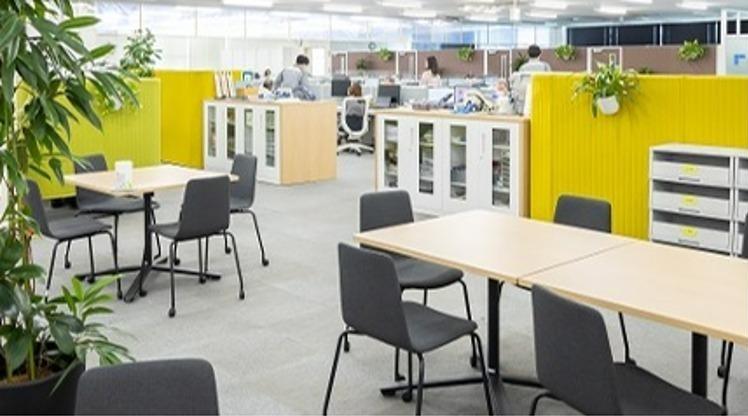 本社オフィスはフリーアドレス