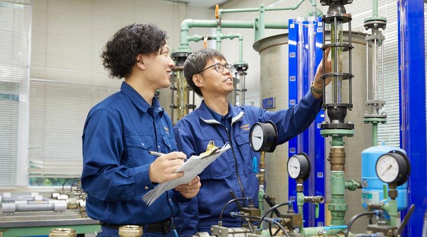 研究開発職　評価・実験