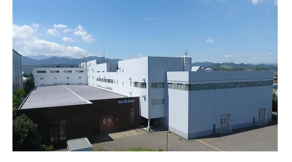 本社 東側玄関