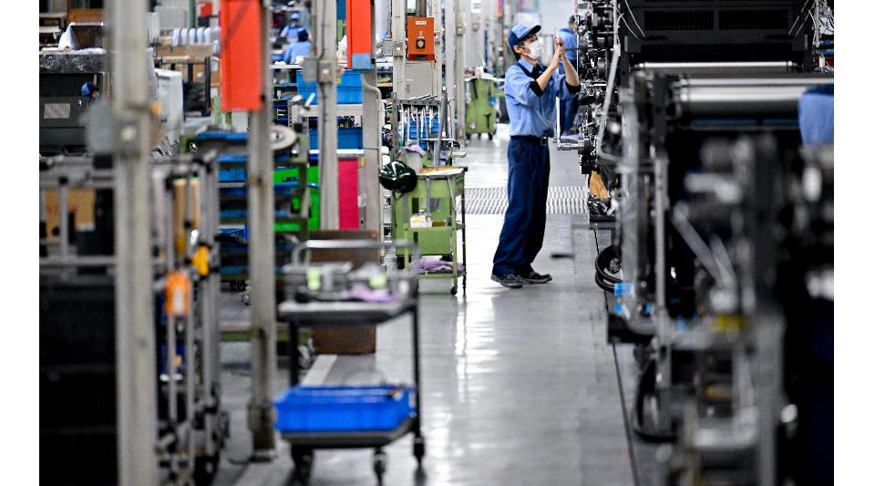 生産現場（自動ライン）