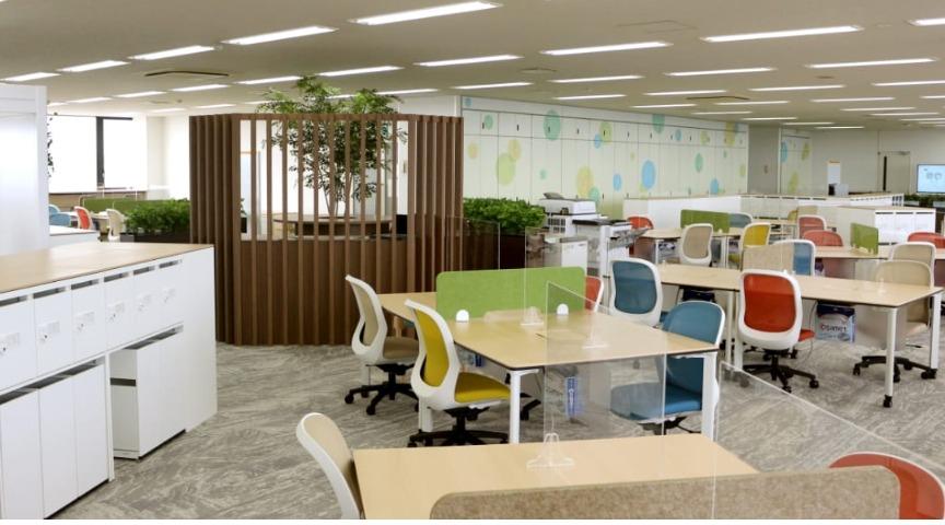 本社内観