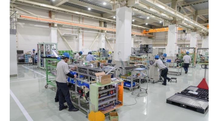 生産設備組立職場